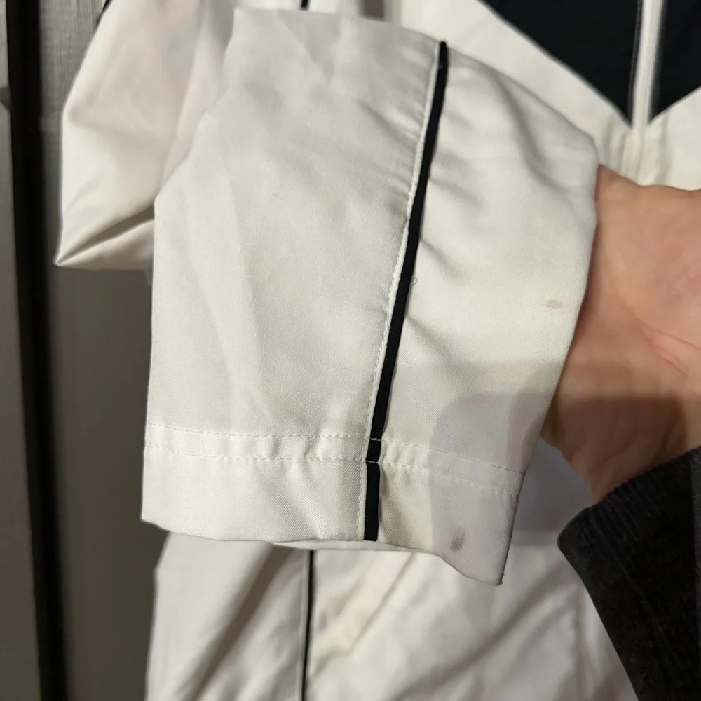 Nike Air Windbreaker Full Zip Jacket White Black Women’s Large - Picture 7 of 14